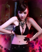 中戲?；ㄐ愿行憔奕?胸器逼人風(fēng)情萬(wàn)種（圖）