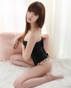 ?；ㄔS慧秀內(nèi)衣寫(xiě)真 半裸遮羞火辣醉人（圖）