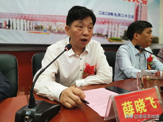 捐資700萬！邱均平顏金蓮教育基金重獎漣源四中優(yōu)秀學(xué)子